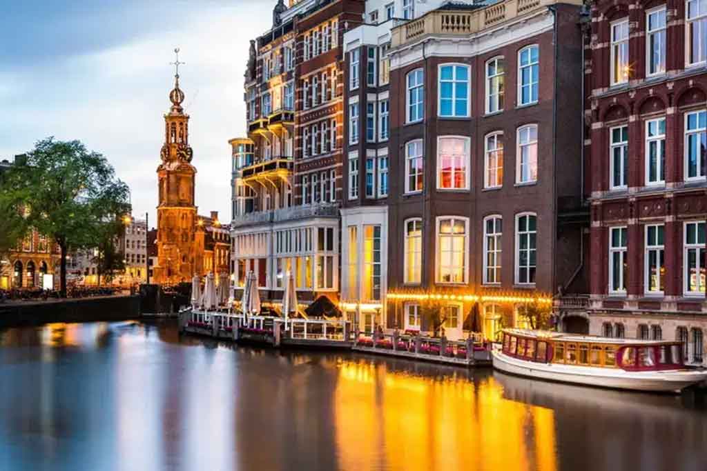 Amsterdam private jet charter