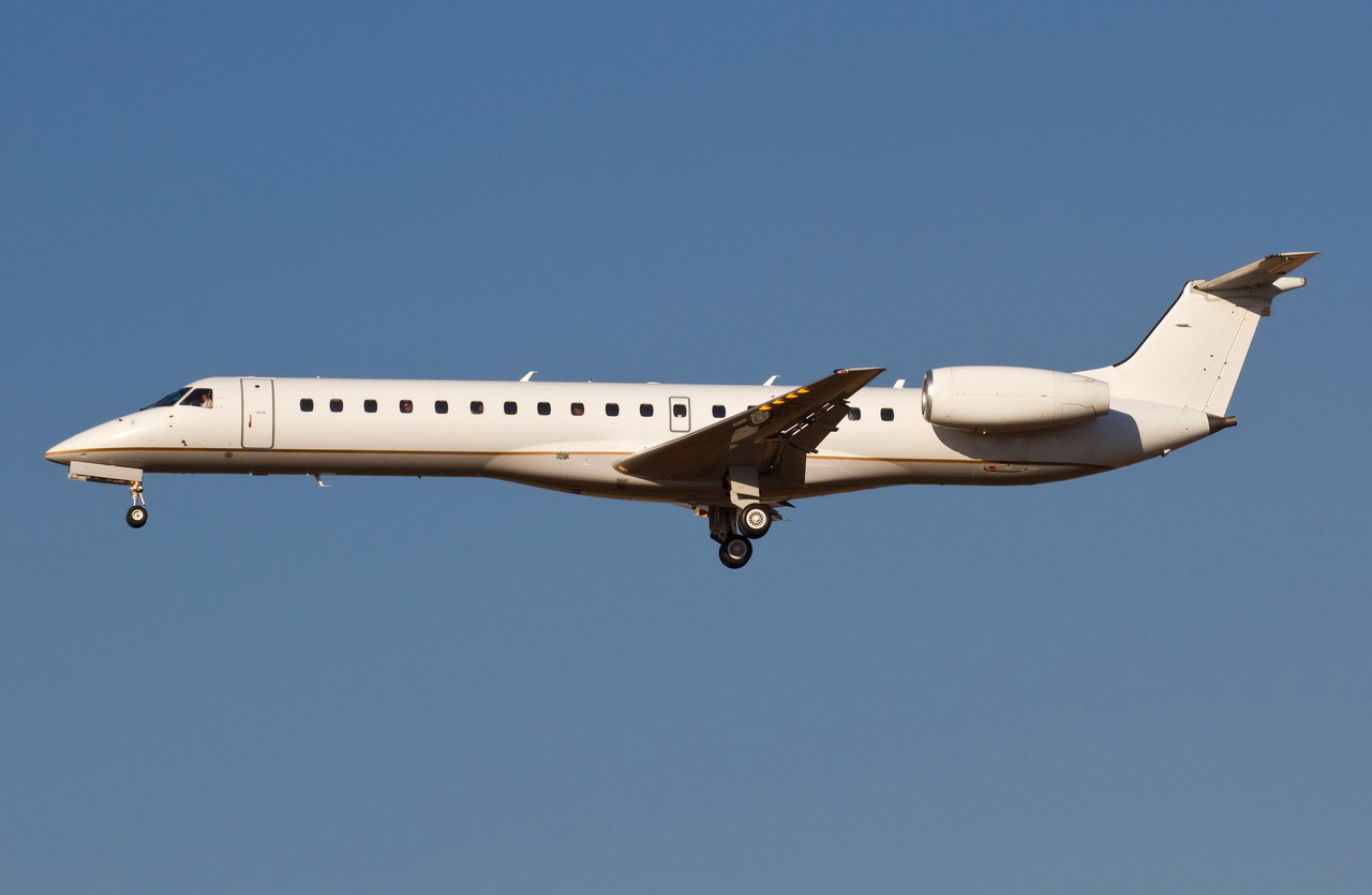 Embraer ERJ 145private jet charter