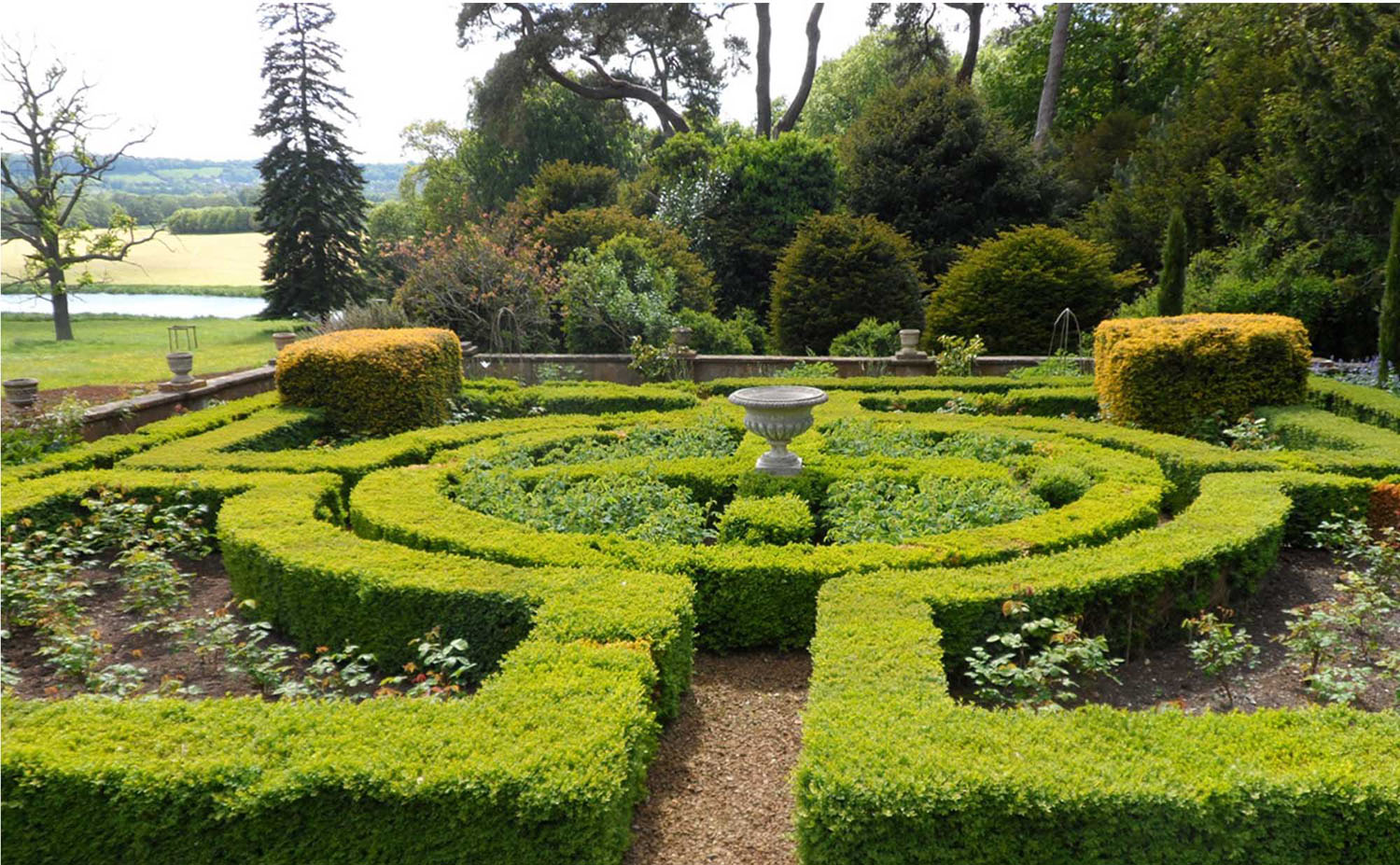 Farnborough private jet charter