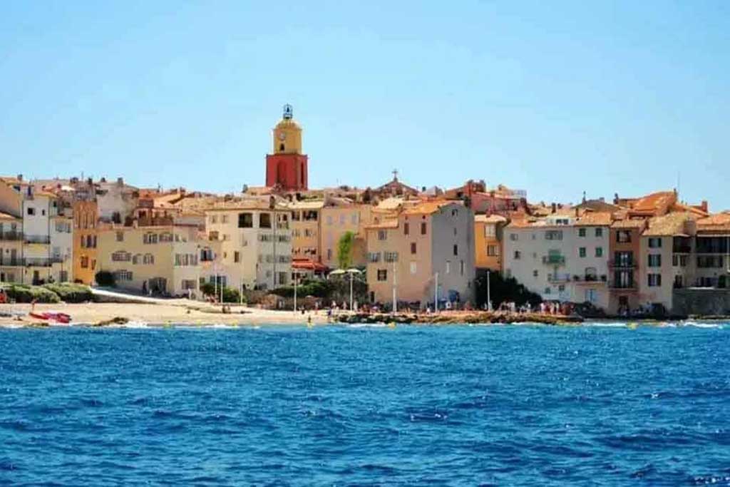 Saint-Tropez private jet charter