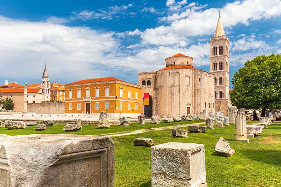 Vienna and Zadar Charter Flights private jet charter