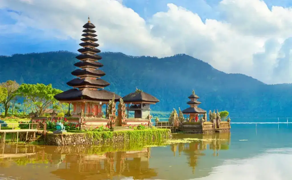 Singapore and Bali Charter Flights private jet charter